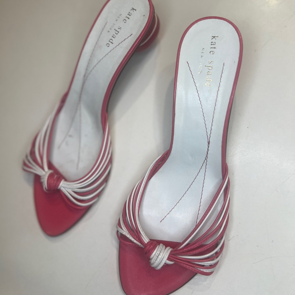 Kate Spade New York Pink & White Sandals in Excellent Condition - Picture 2 of 15